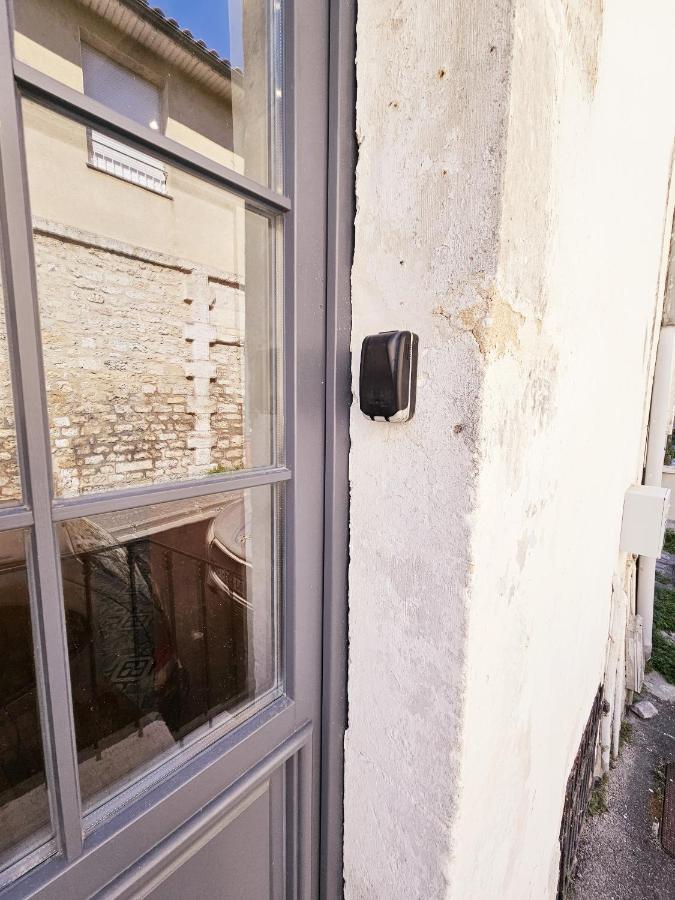 Le Jardin Vert, Paisible Maison De Ville 昂古莱姆 外观 照片